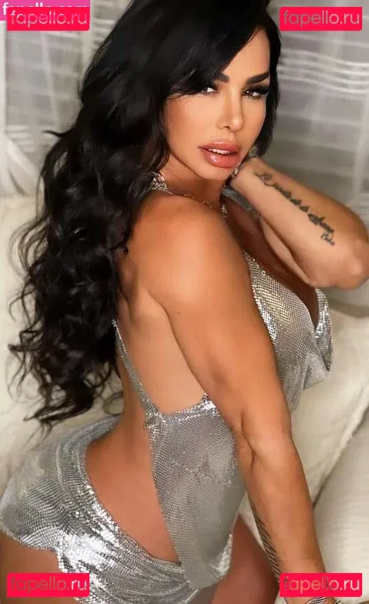 Lis Vega Onlyfans Photo Gallery 