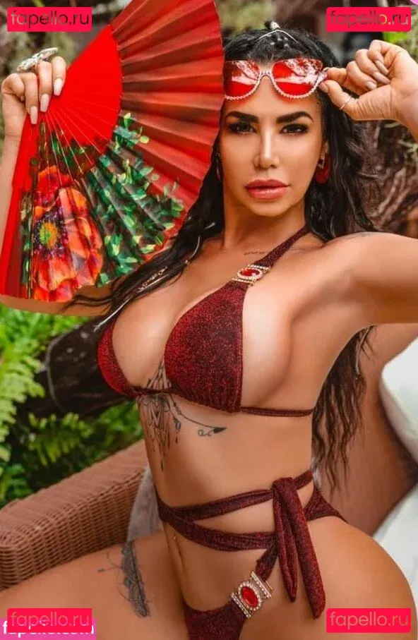 Lis Vega Onlyfans Photo Gallery 