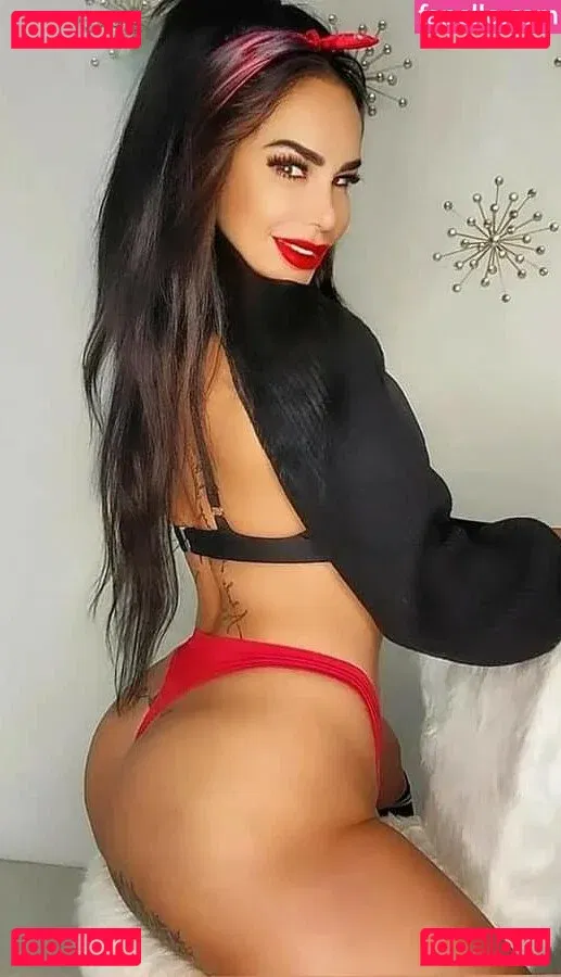 Lis Vega Onlyfans Photo Gallery 