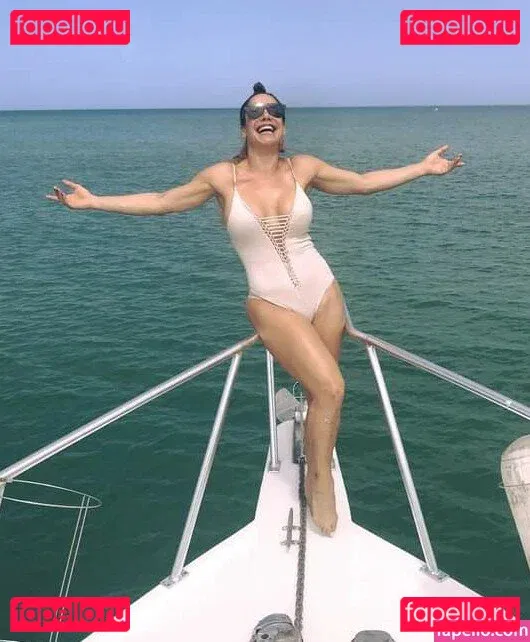 Lis Vega Onlyfans Photo Gallery 