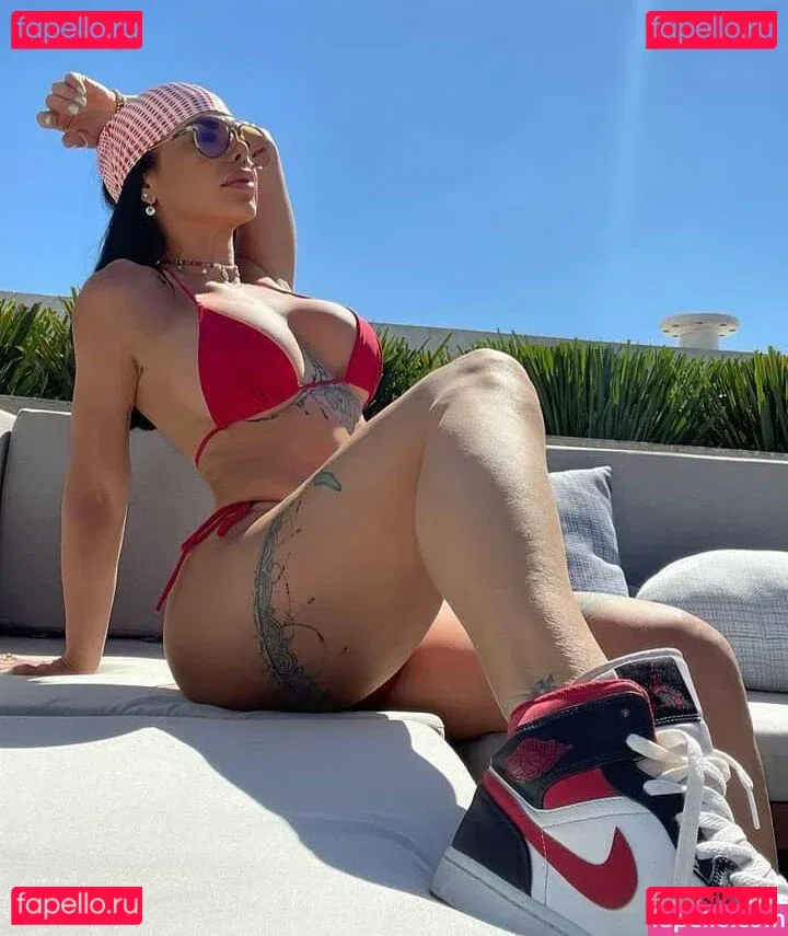 Lis Vega Onlyfans Photo Gallery 