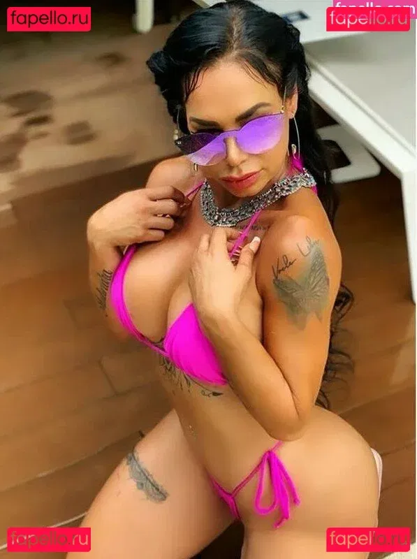 Lis Vega Onlyfans Photo Gallery 