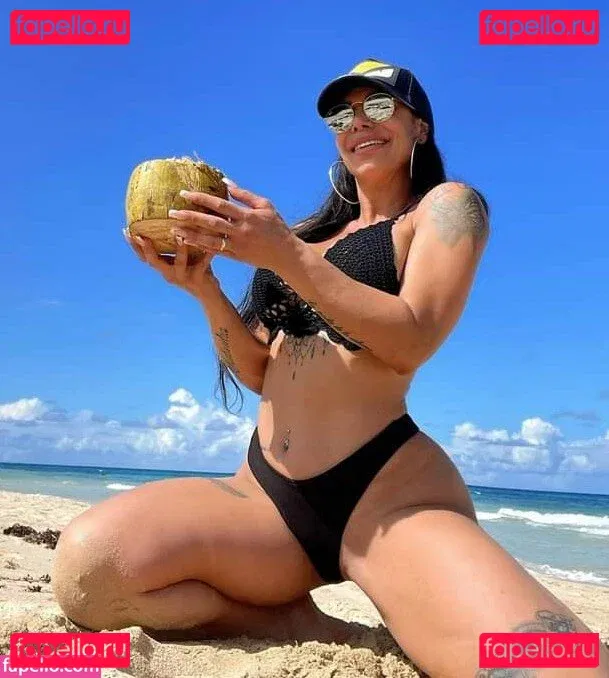 Lis Vega Onlyfans Photo Gallery 