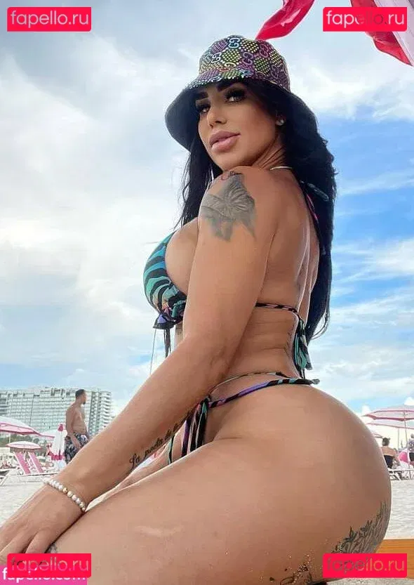Lis Vega Onlyfans Photo Gallery 