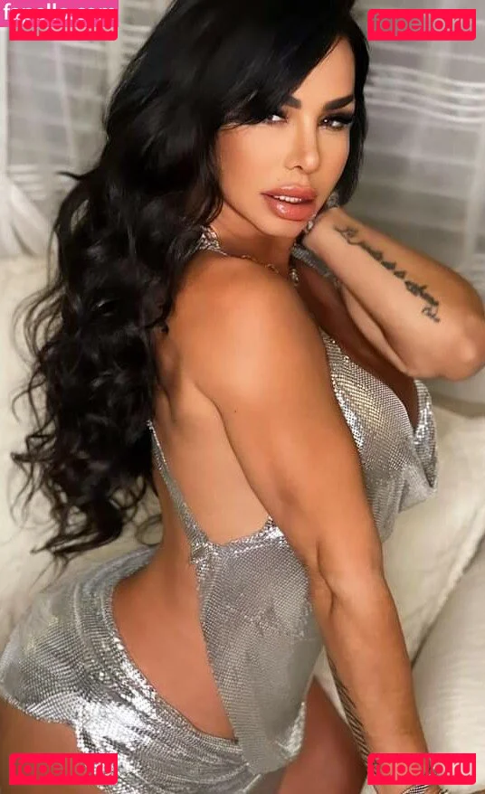 Lis Vega Onlyfans Photo Gallery 