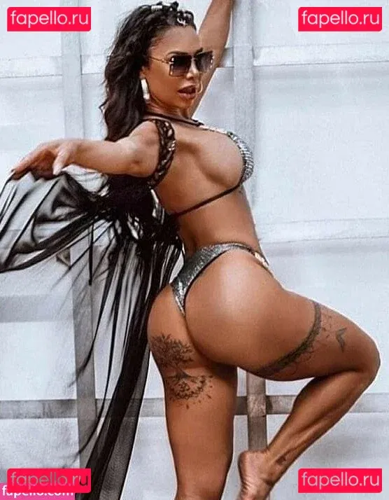 Lis Vega Onlyfans Photo Gallery 