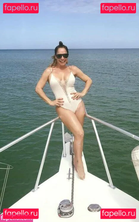 Lis Vega Onlyfans Photo Gallery 