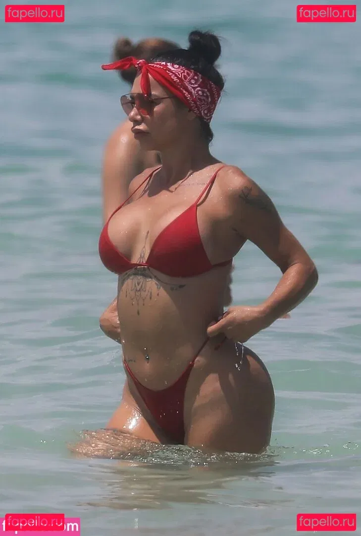 Lis Vega Onlyfans Photo Gallery 