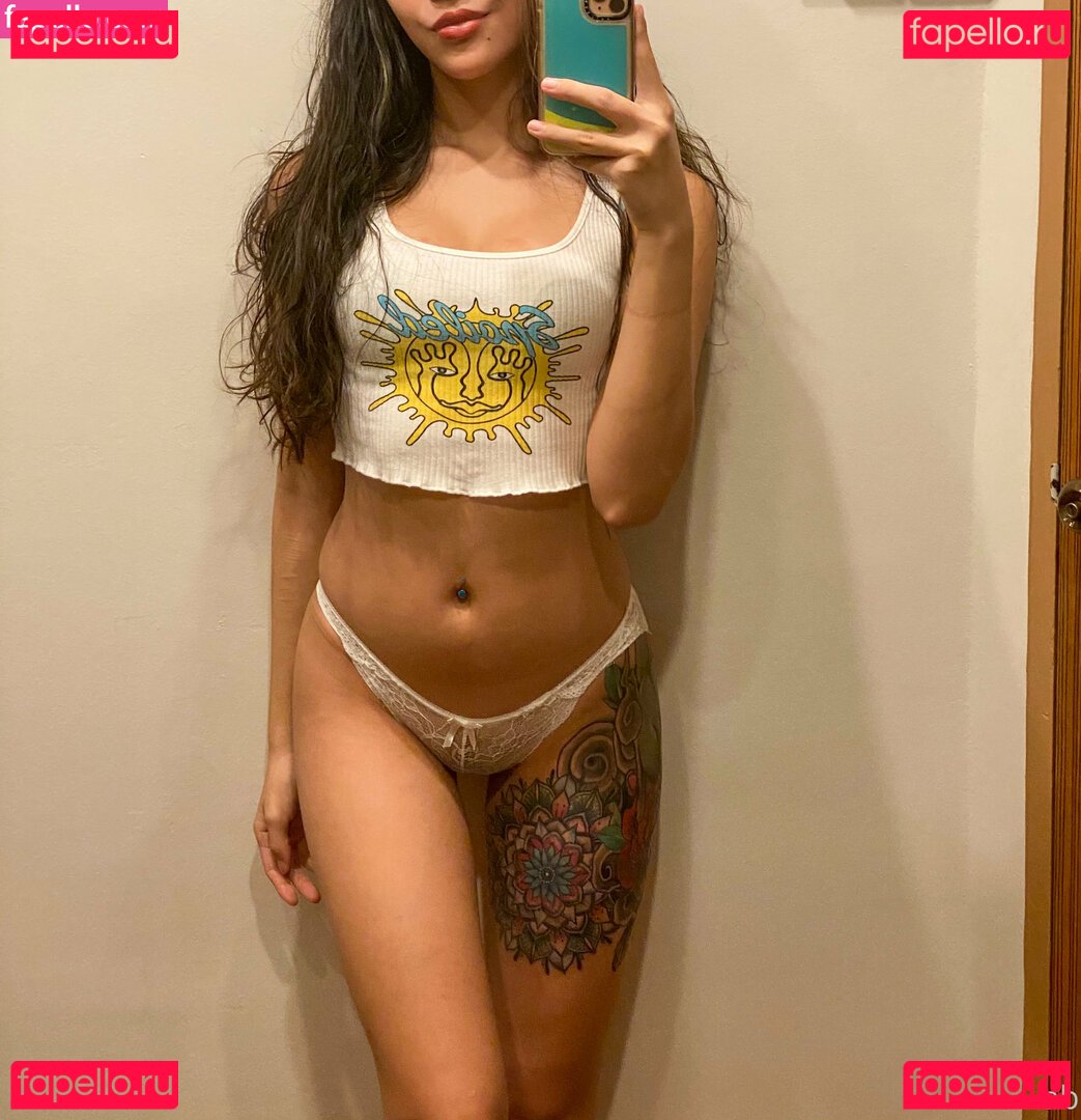 Aloebambi / aloebamb.i Onlyfans Photo Gallery 