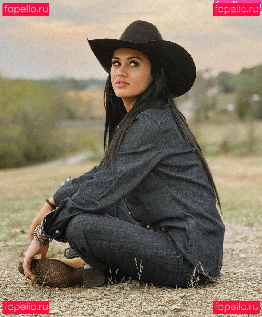 Elva Steinmetz / elvamsteinmetz Onlyfans Photo Gallery 