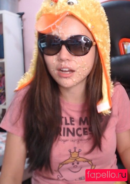 Kiaraakitty Nude Onlyfans Photo 19