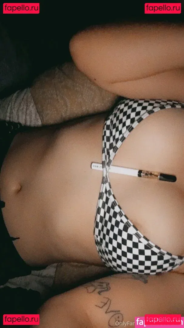 gothwaifu Onlyfans Photo Gallery 