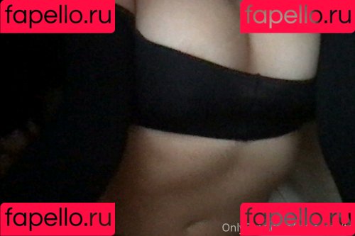 gothwaifu Onlyfans Photo Gallery 