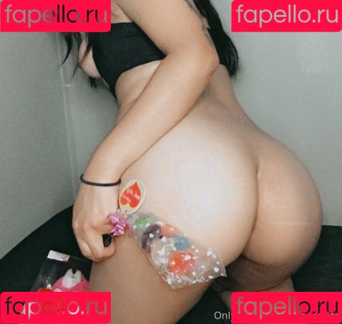 gothwaifu Onlyfans Photo Gallery 