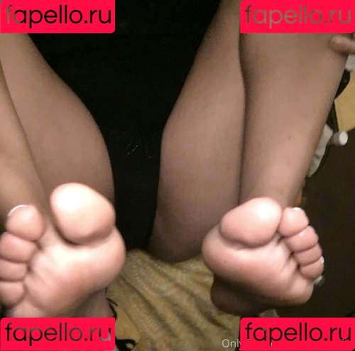 gothwaifu Onlyfans Photo Gallery 