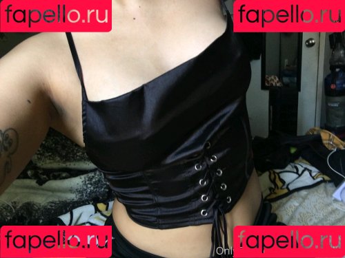 gothwaifu Onlyfans Photo Gallery 