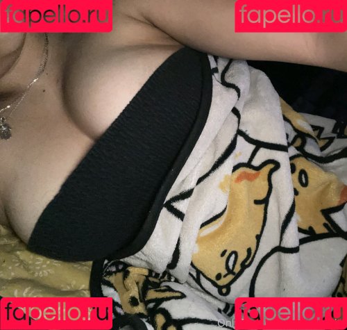 gothwaifu Onlyfans Photo Gallery 