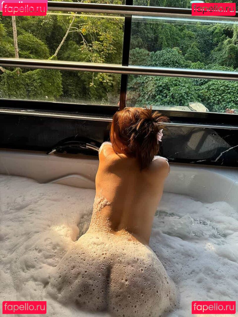 imuniqueyuls / vibewithyuls Onlyfans Photo Gallery 