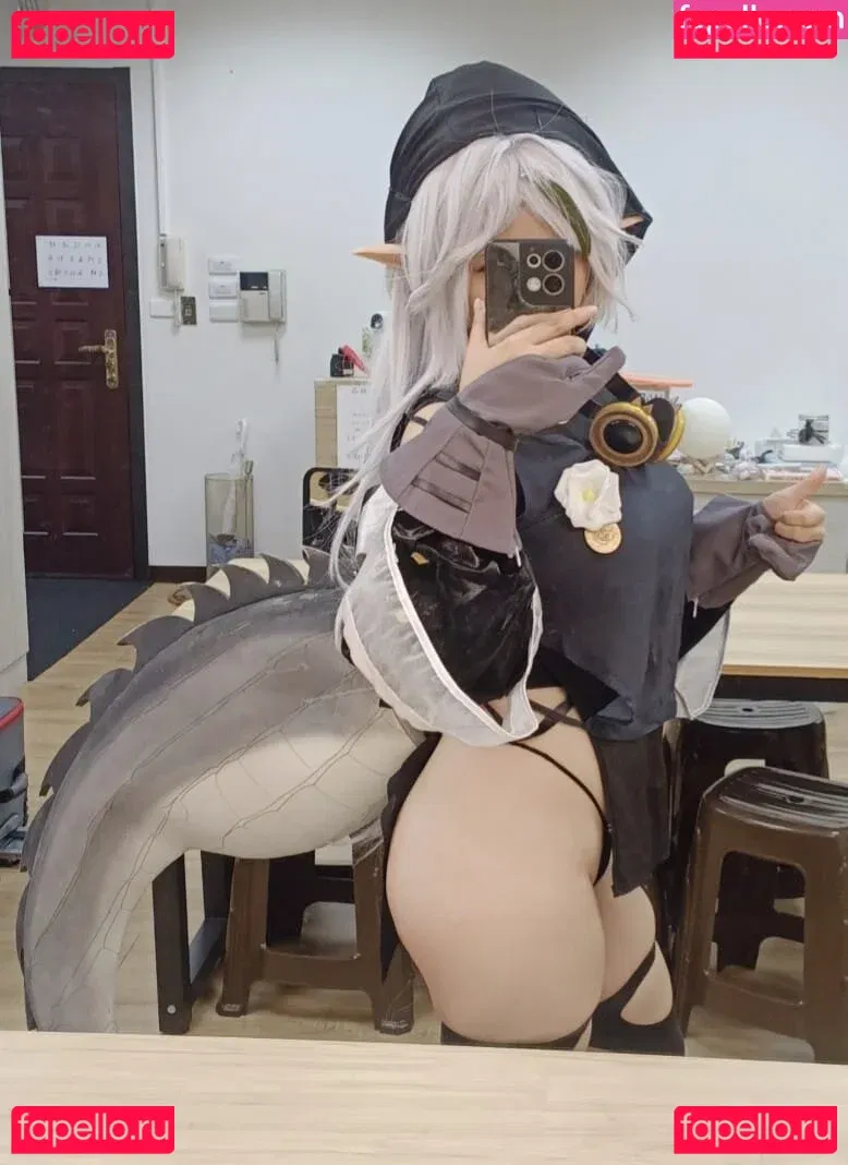 asaakira Onlyfans Photo Gallery 