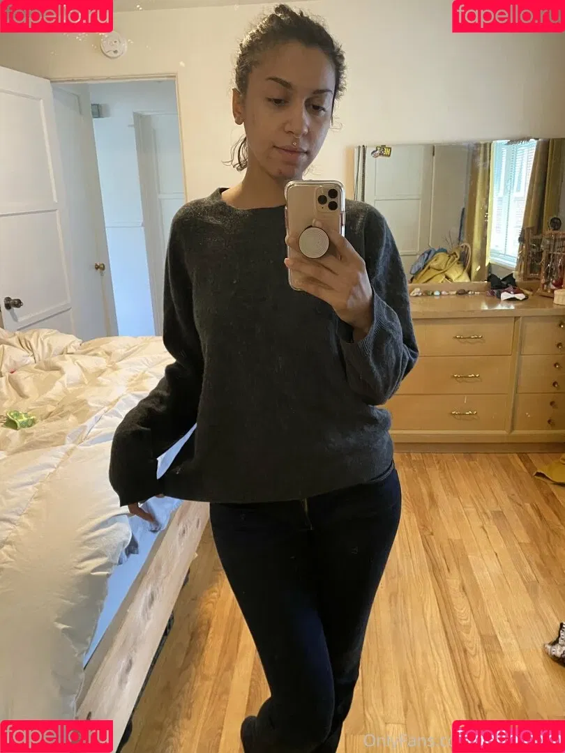 ravynalexa Onlyfans Photo Gallery 