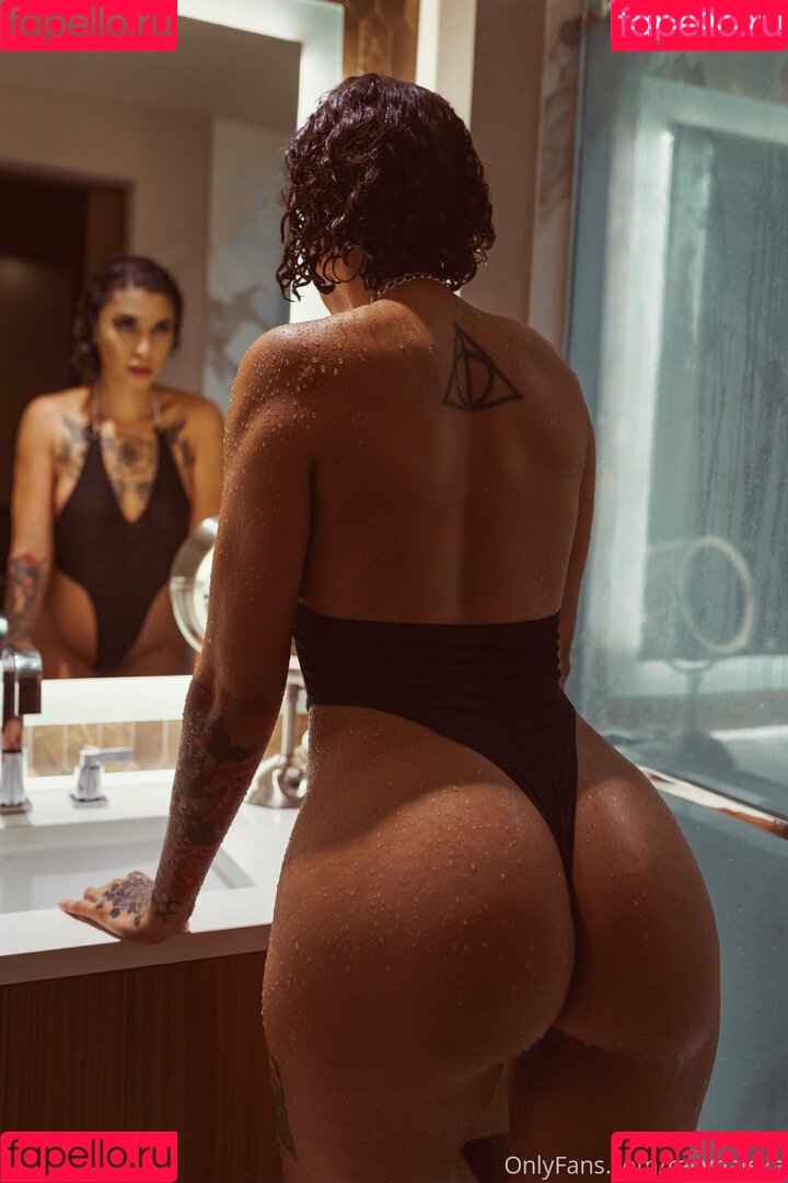 ravynalexa Onlyfans Photo Gallery 