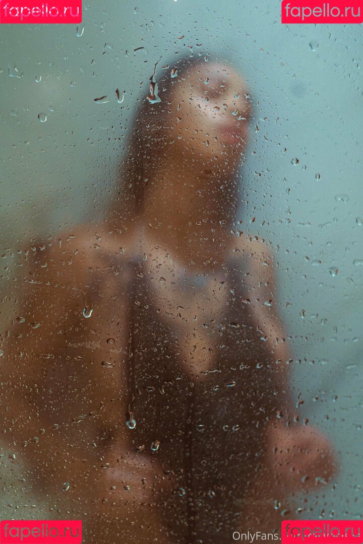 ravynalexa Onlyfans Photo Gallery 