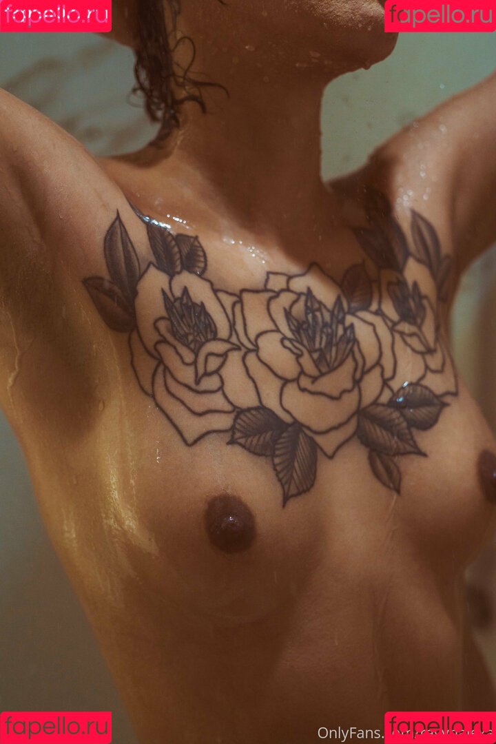 ravynalexa Onlyfans Photo Gallery 