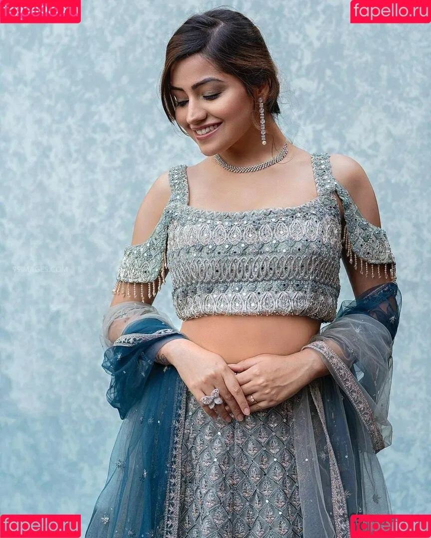 Simran Kaur Hundal Onlyfans Photo Gallery 