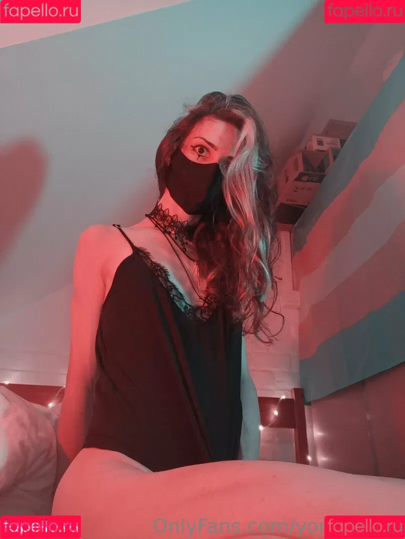 yona.ghoul Onlyfans Photo Gallery 