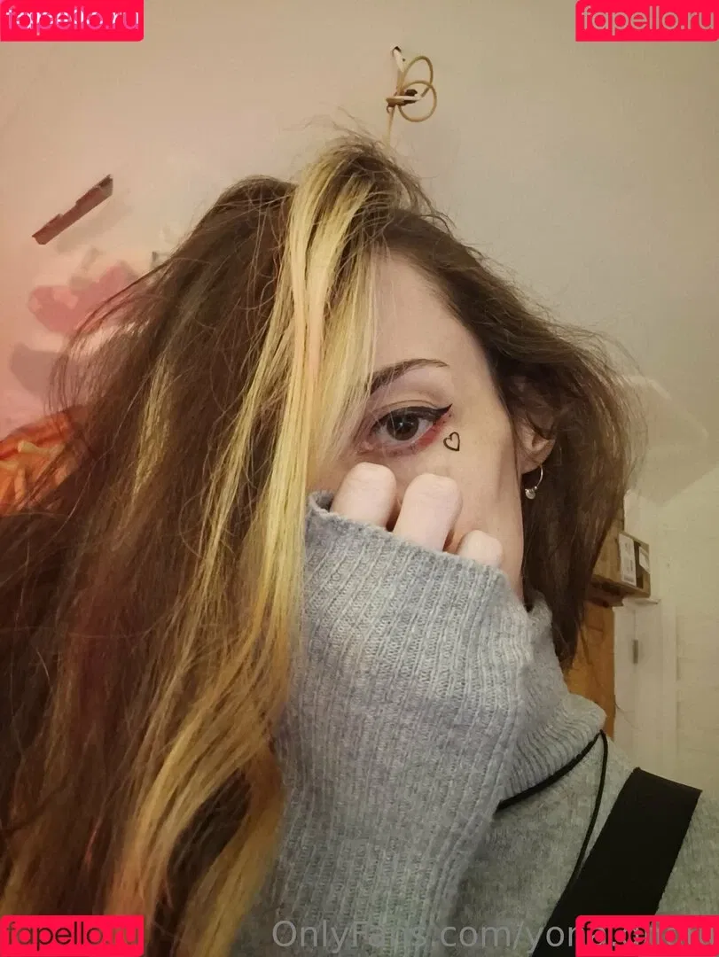 yona.ghoul Onlyfans Photo Gallery 
