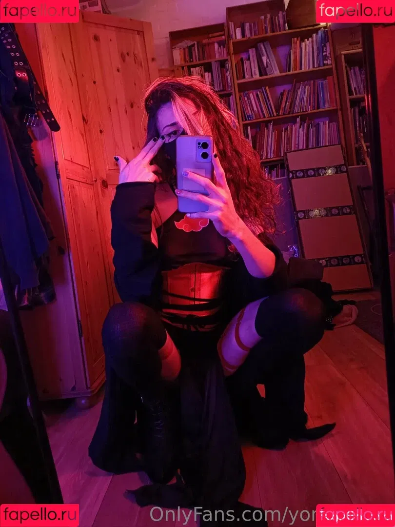 yona.ghoul Onlyfans Photo Gallery 