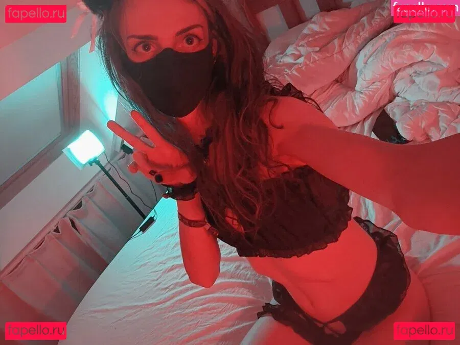 yona.ghoul Onlyfans Photo Gallery 