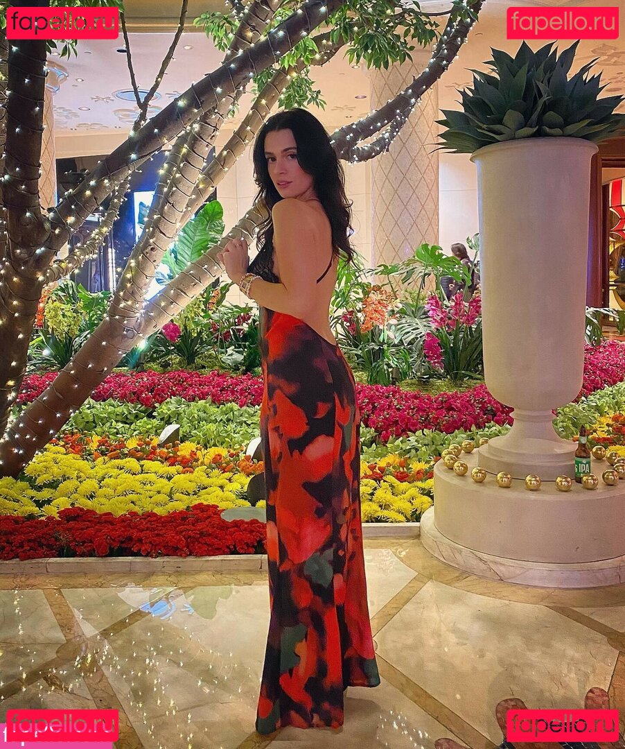 DEMISUTRA / Demitra Sealy / d3mitra Onlyfans Photo Gallery 