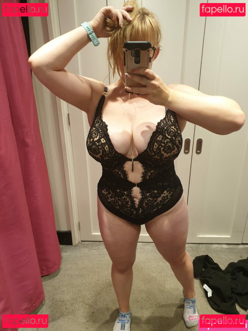 BBWChloeX / Chloe-louisex / Thepharaohs / chloelouisev2 Onlyfans Photo Gallery 