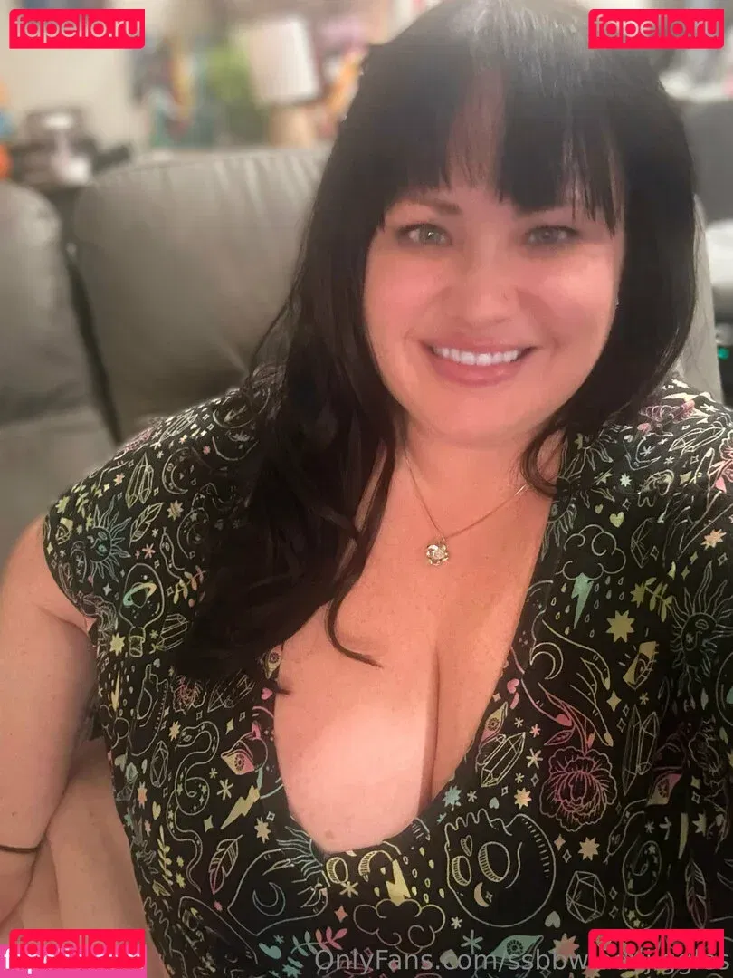 ssbbwladyjiggles Onlyfans Photo Gallery 