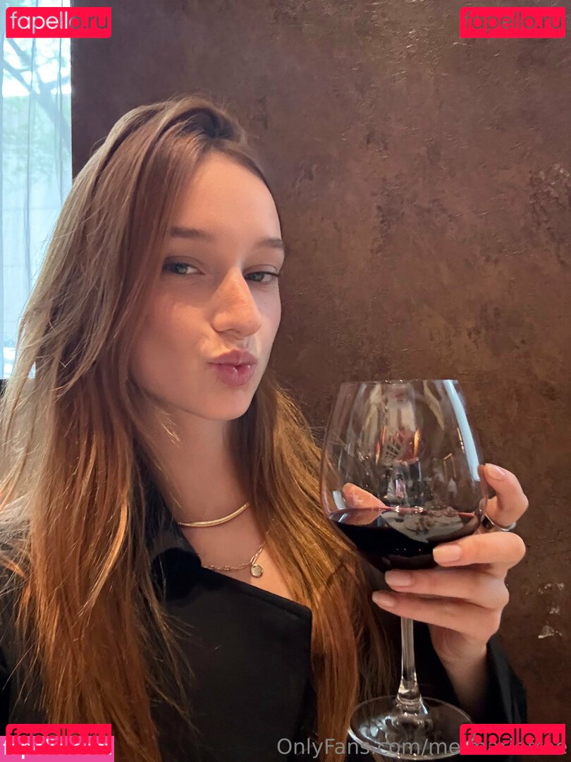 melmarieee / melmariefree Onlyfans Photo Gallery 