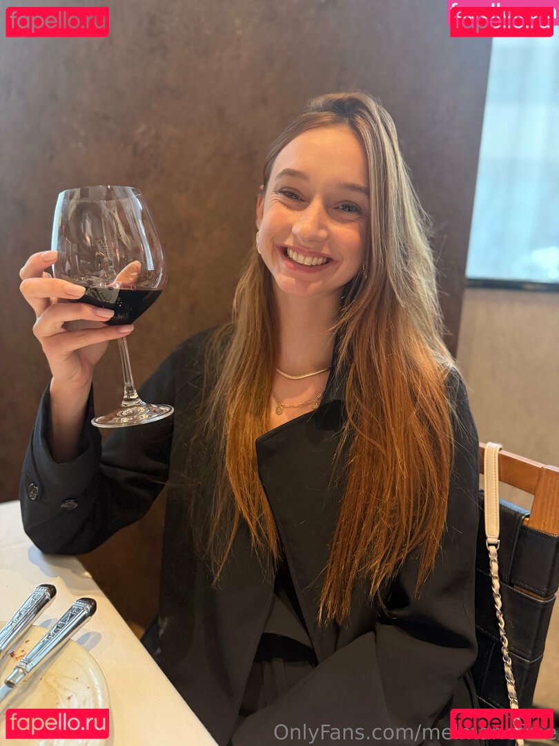 melmarieee / melmariefree Onlyfans Photo Gallery 