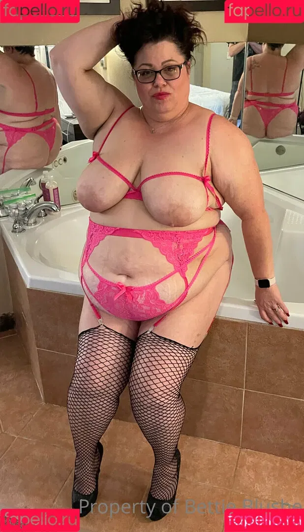 bettieblushe Onlyfans Photo Gallery 