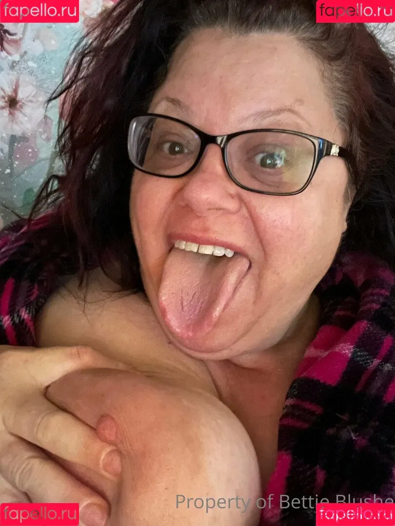 bettieblushe Onlyfans Photo Gallery 