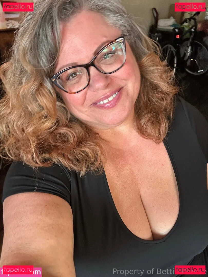 bettieblushe Onlyfans Photo Gallery 
