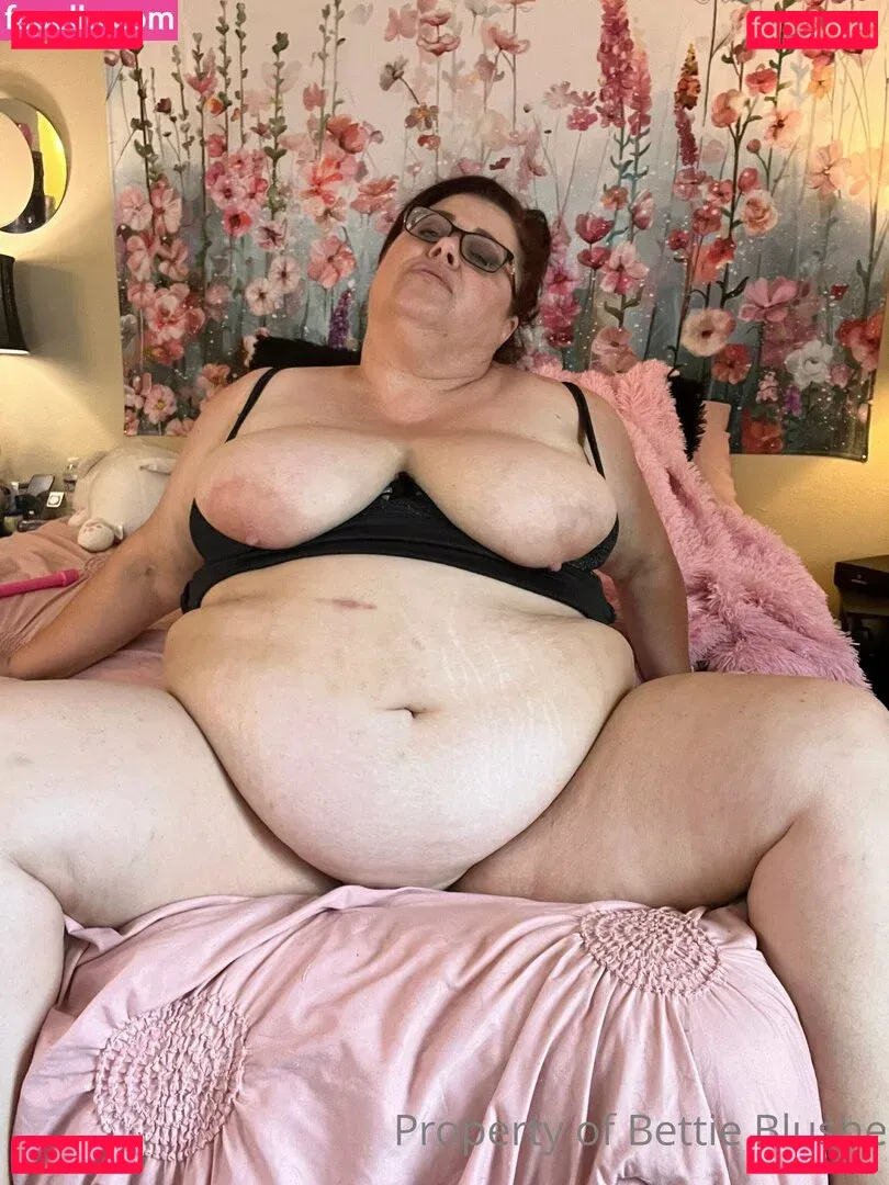 bettieblushe Onlyfans Photo Gallery 