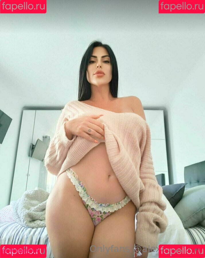 alexatomasx Onlyfans Photo Gallery 