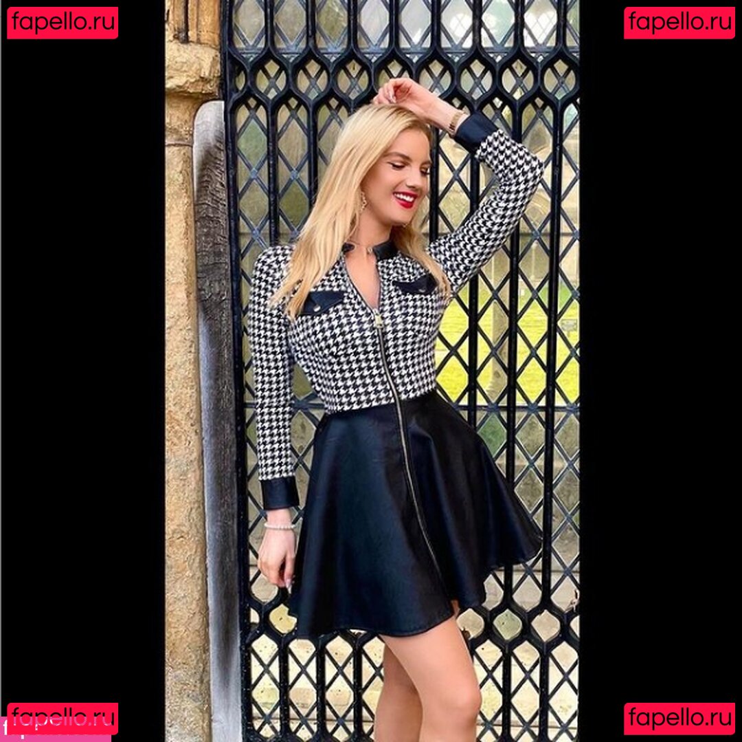 Dream Girlfriend / dream_girlfriend / nadia_chloe_rose_ Onlyfans Photo Gallery 