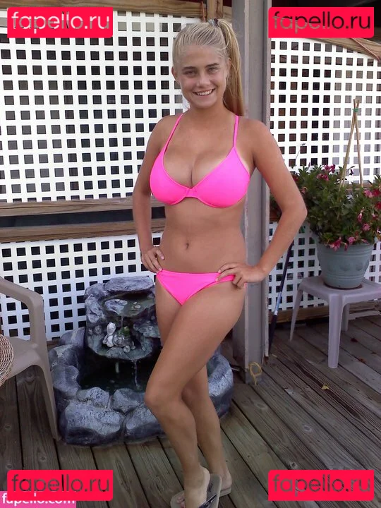 Schuyler Thornton Onlyfans Photo Gallery 