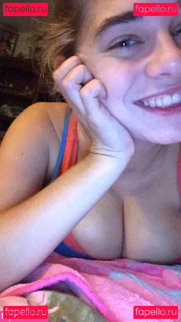 Schuyler Thornton Onlyfans Photo Gallery 