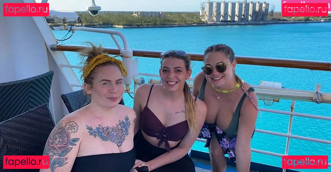 Schuyler Thornton Onlyfans Photo Gallery 