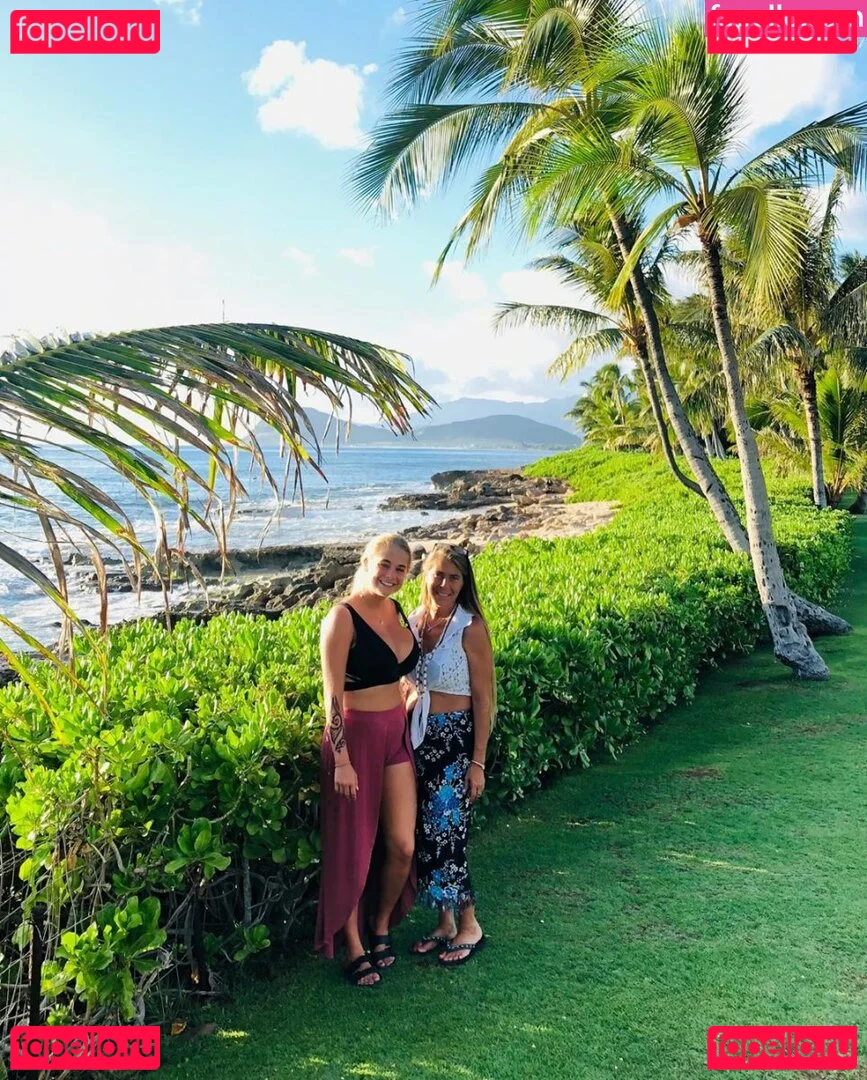 Schuyler Thornton Onlyfans Photo Gallery 