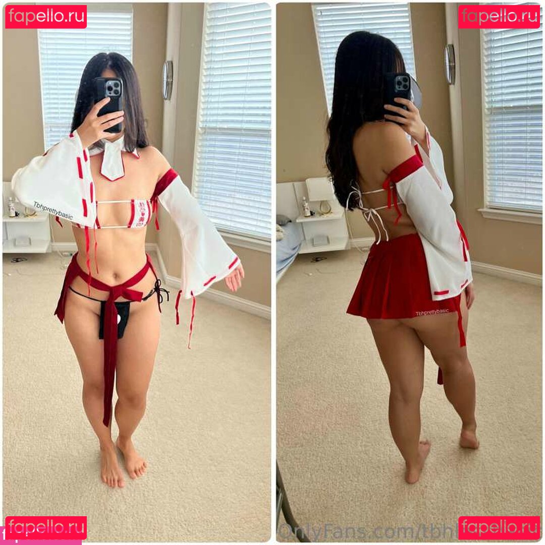 Basic Girl / tbhlessbasic / yourfuturepixarmom Onlyfans Photo Gallery 