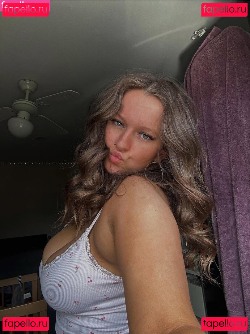 Caitlin May / Caitlin Rawlings / caitlinrawlingss Onlyfans Photo Gallery 