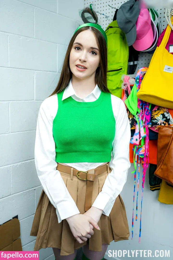 Hazel Moore Onlyfans Photo Gallery 